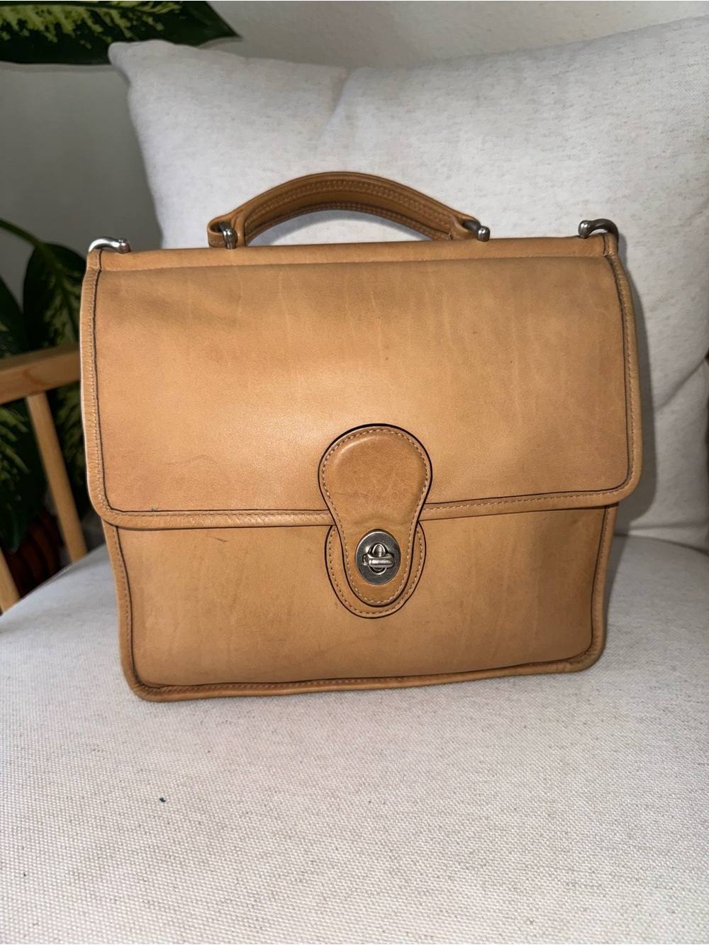 ‼️SOLD‼️ Vintage Coach Willis British Tan Leather Shoulder Crossbody Satchel Bag - Picture 12 of 17